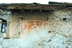 Certosa di Monte Benedetto, antico portale murato