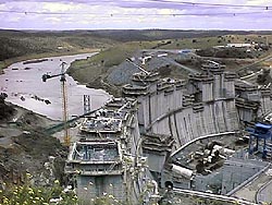 The Alqueva dam(n), 17.4.2000